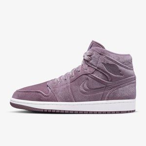 Air Jordan 1 Mid SE, Women's Size 8